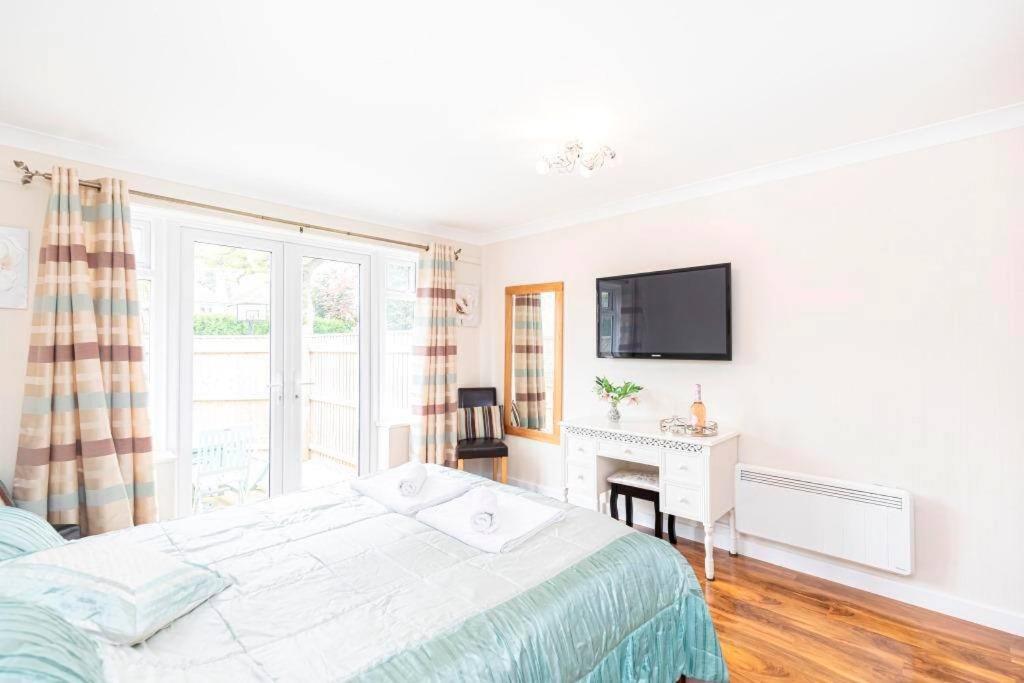Bournecoast: Lovely Annex With Patio Nr Beach-5286 Борнмът Екстериор снимка